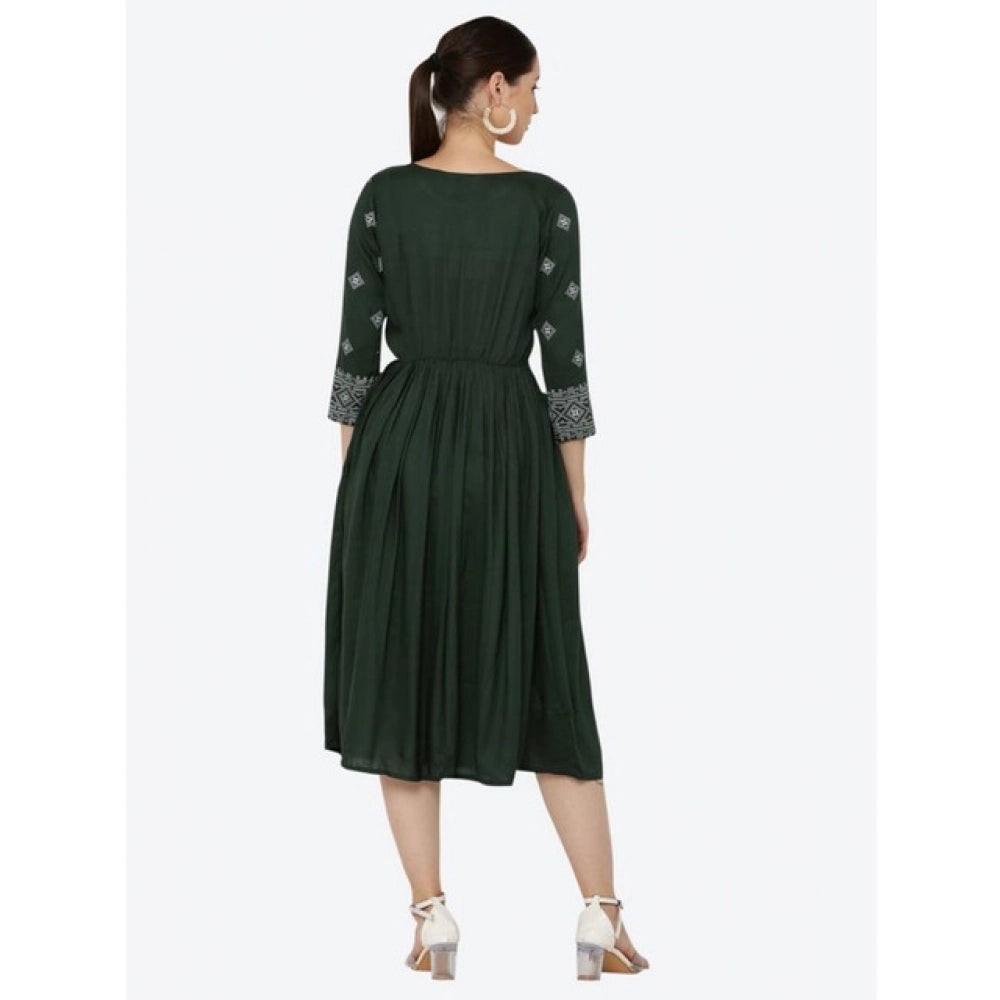Women's Casual Rayon 3-4th Sleeves Kurti (Green)